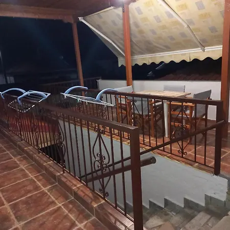 αντωνία 3* Káto Loutrákion