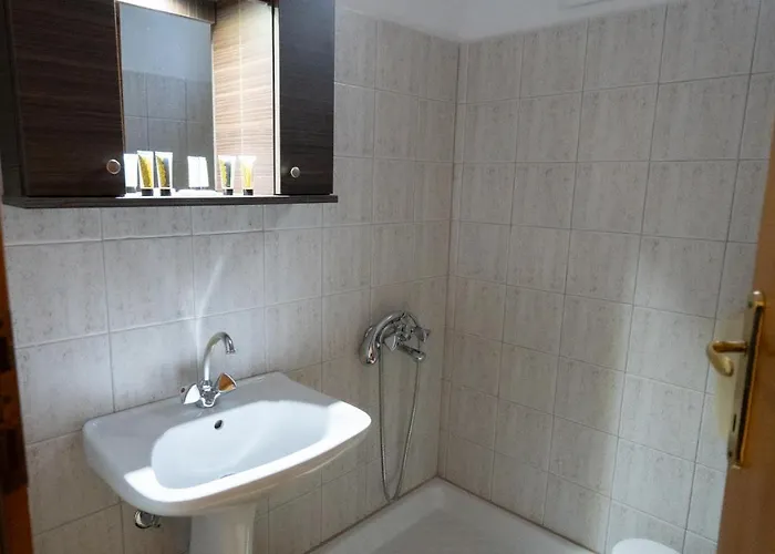 αντωνία Káto Loutrákion