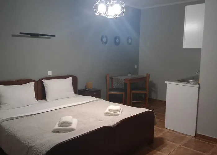 αντωνία ゲストハウス Káto Loutrákion