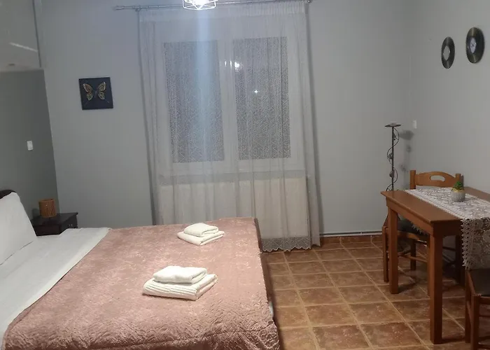 αντωνία ゲストハウス Káto Loutrákion